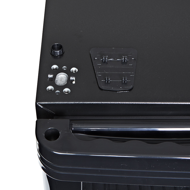 Mini Fridge - beverage cooler - retail - black - GCKW50